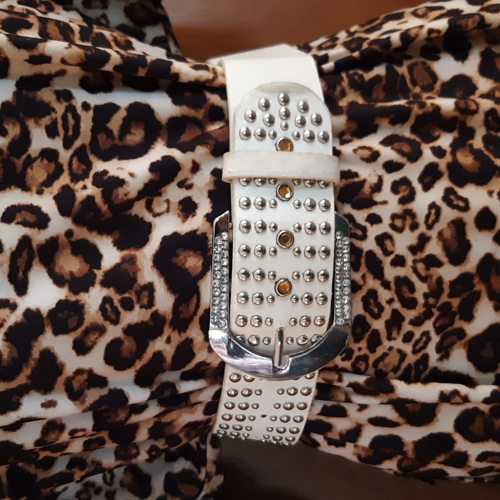 Rhinestone Cream Destressed Belt